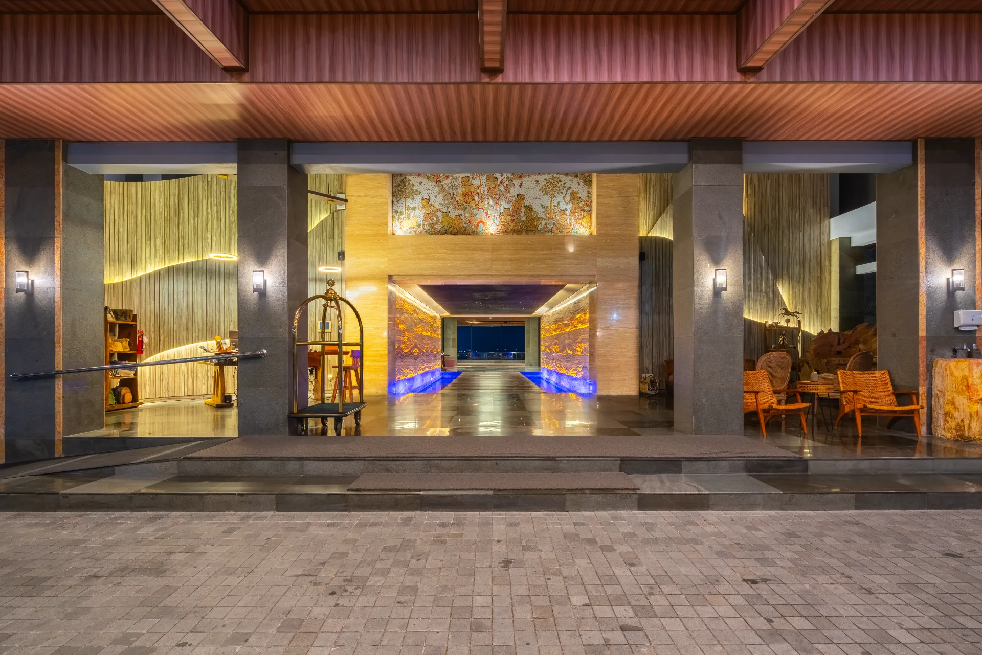 Open-air lobby at Amaranta Prambanan 5-star hotel Yogyakarta with Merapi views